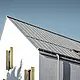 Sadeltag uden tagfremspring, beklædt med PREFALZ i P.10 zinkgrå med PREFA-fodrende